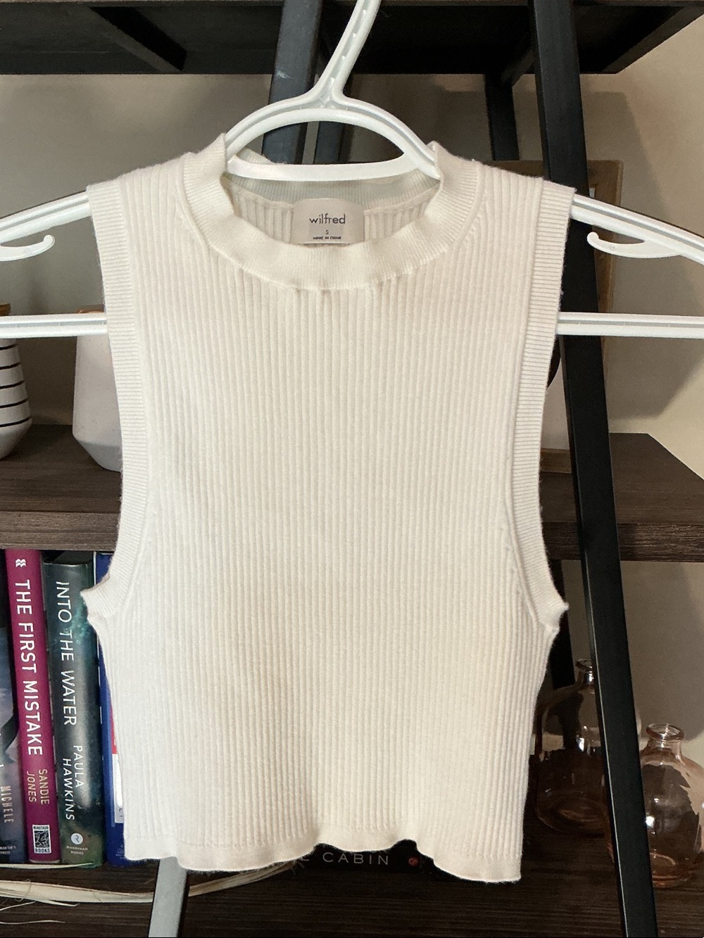 Wilfred Cream Ribbed Sleeveless Mock Neck Crop Top Size S